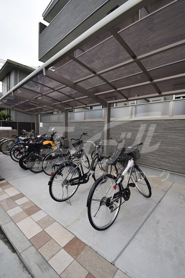 敷地内/建物