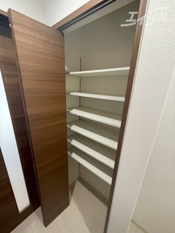 収納