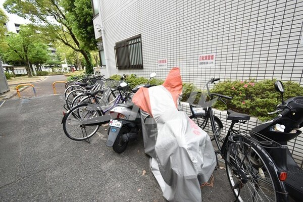 敷地内/建物