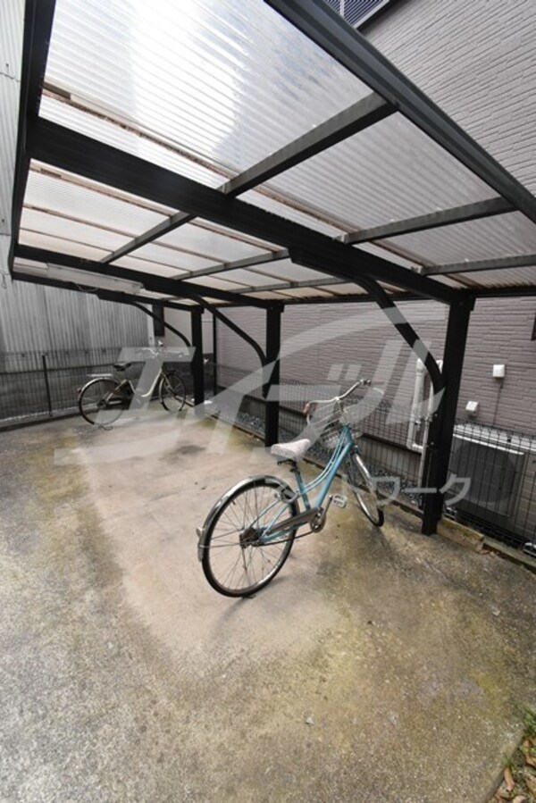敷地内/建物