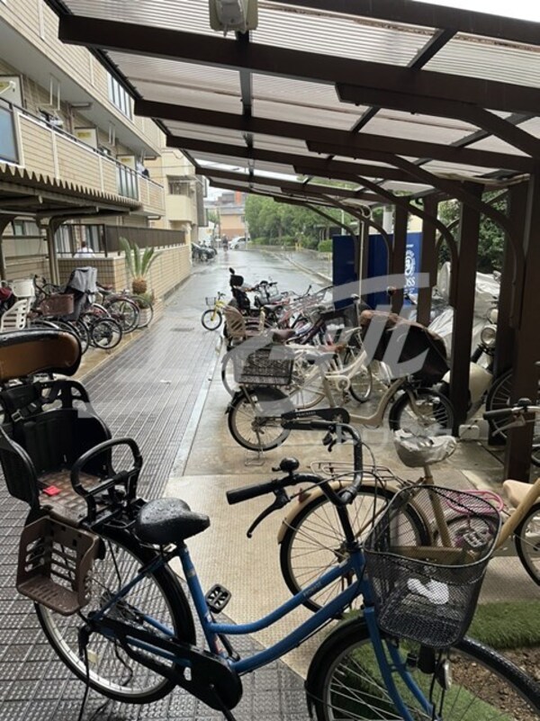 敷地内/建物