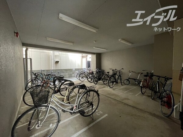 敷地内/建物