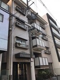 ファミーユUEDA