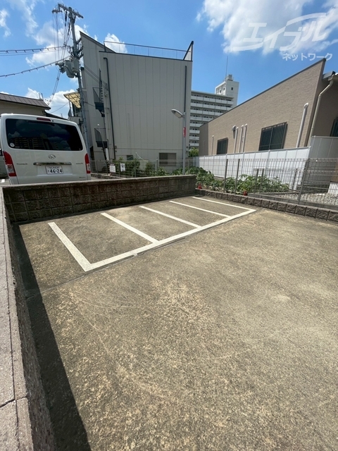 シャルマン井高野