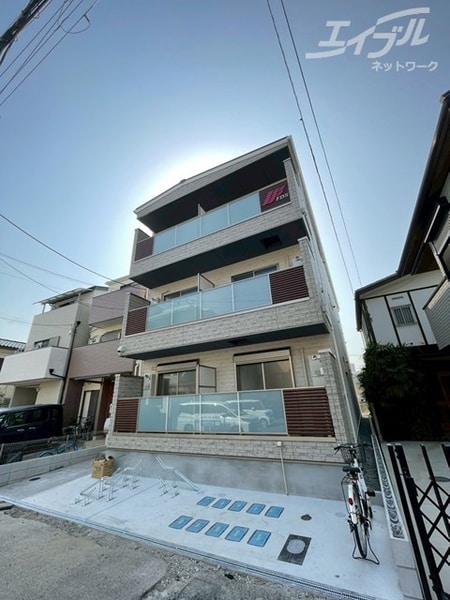 linear house Shin-Osaka外観写真