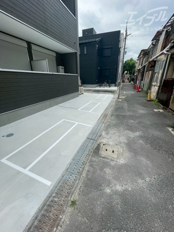 敷地内/建物