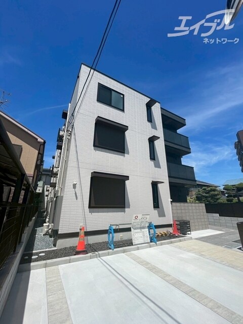 クラシスト千里丘上の物件外観写真