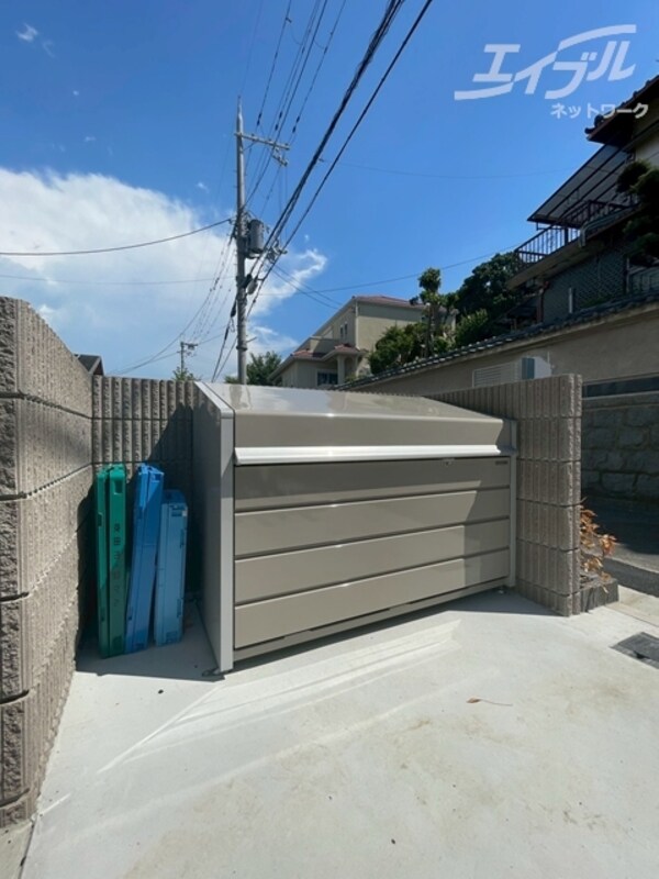 敷地内/建物