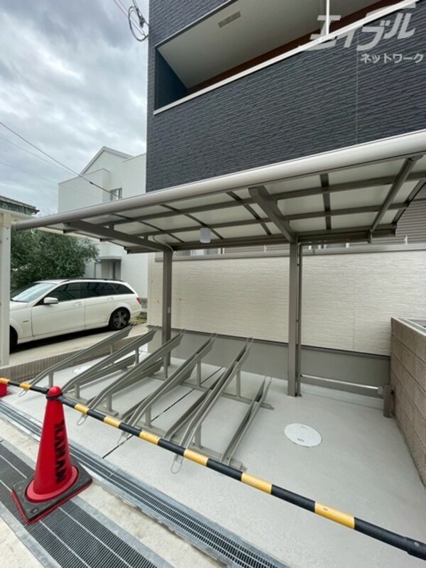敷地内/建物