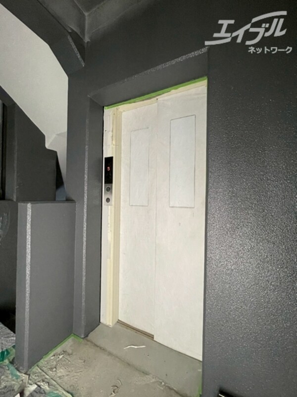 敷地内/建物