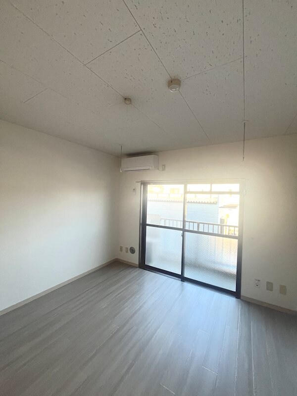 物件内観写真2　(モデルルーム)