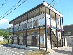 レオパレスカーサ　シュライン外観写真