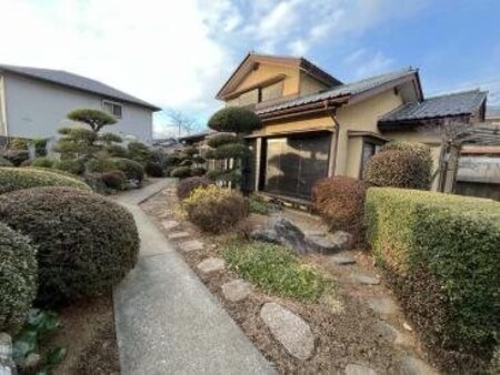 湯村３丁目戸建て住宅外観写真