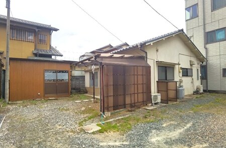 山梨県甲府市高畑の平屋外観写真