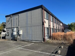 レオパレスレクエルド外観写真