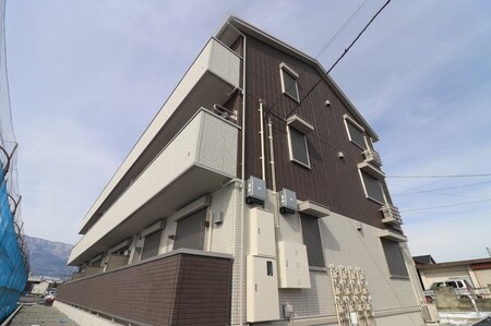 ヴィラ・クレストII外観写真