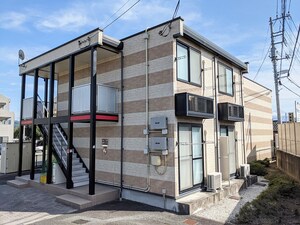 レオパレスＭＩＹＡＢＩ外観写真