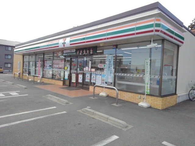 物件内観写真14　(セブンイレブン竜王玉川店まで300m)