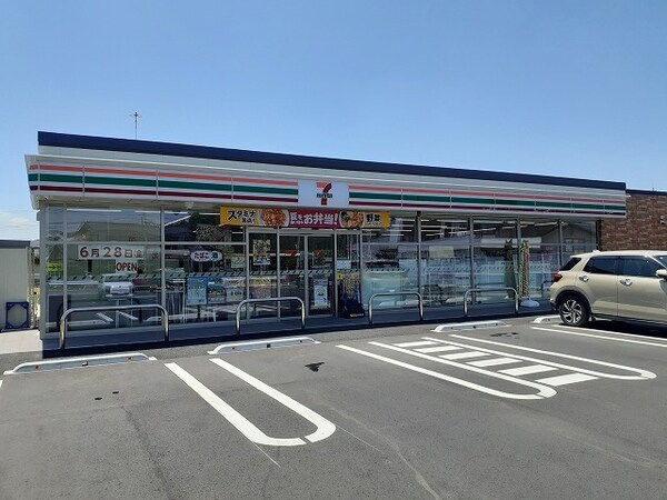 その他(セブンイレブン甲府貢川２丁目店まで400m)