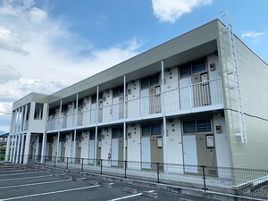 レオパレス八幡外観写真