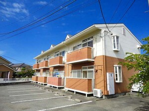 メゾンくぼた外観写真