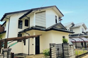 中央市臼井阿原貸家外観写真