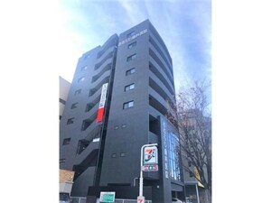 エクイリブリオビル外観写真