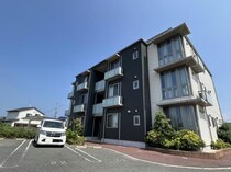 シャーメゾン　アイシスの外観写真