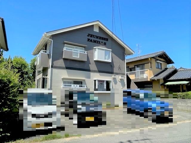 ジュネスファミーユ