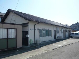 新川アパート外観写真