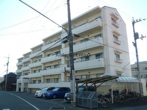 ステーションハイツ外観写真