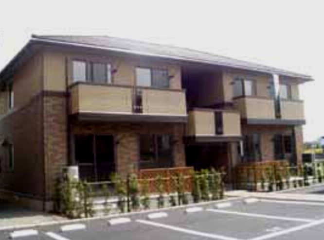 ロイヤルタウン蓬沢　D
