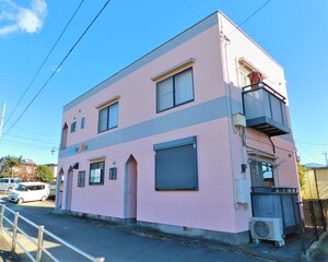 WEST SIDE外観写真