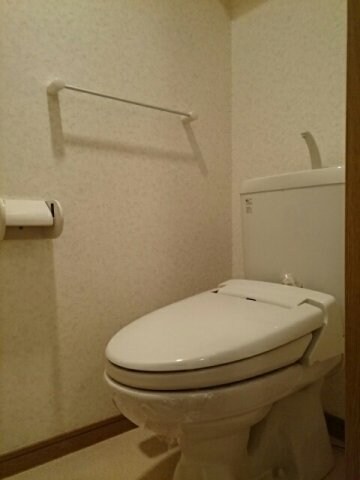 物件内観写真14　(トイレもきれいです)
