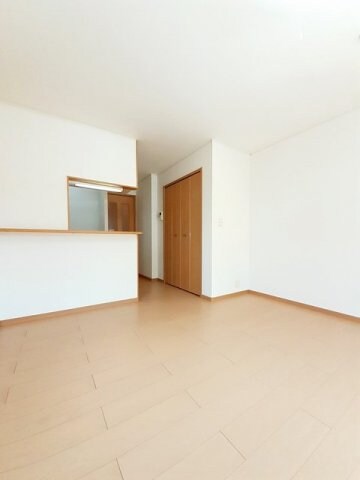 物件内観写真12　(きれいな内装です)