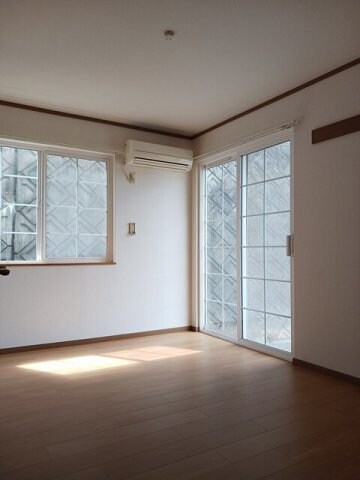 物件内観写真12　(過ごしやすい室内です)