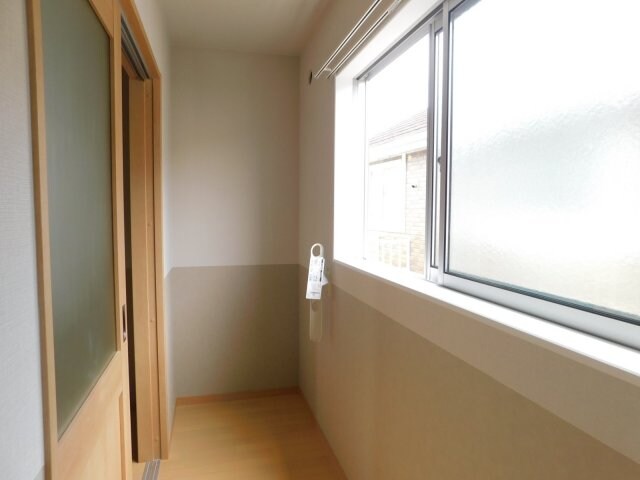 物件内観写真16　(サンルーム)