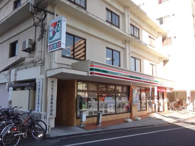 物件外観写真7　(セブンイレブンいよてつ古町駅店 456m)