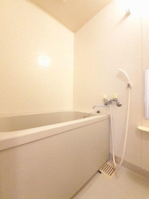 浴室(日々の暮らしに欠かせないお風呂です)