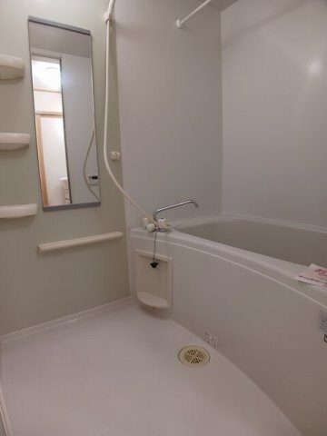 物件内観写真11　(お風呂です)
