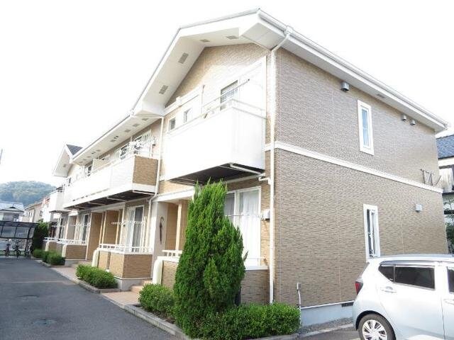 物件外観写真1　(きれいな外観です)