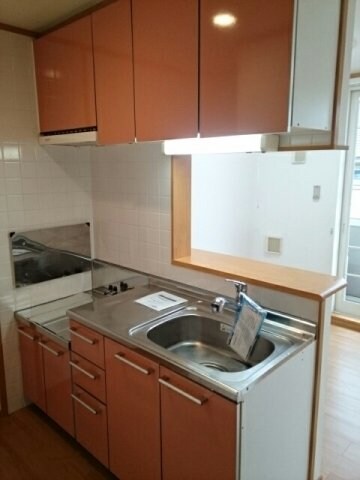 物件内観写真9　(キッチンでお料理をお楽しみください)