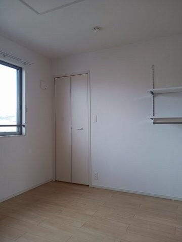 物件内観写真12　(物件の内装です)