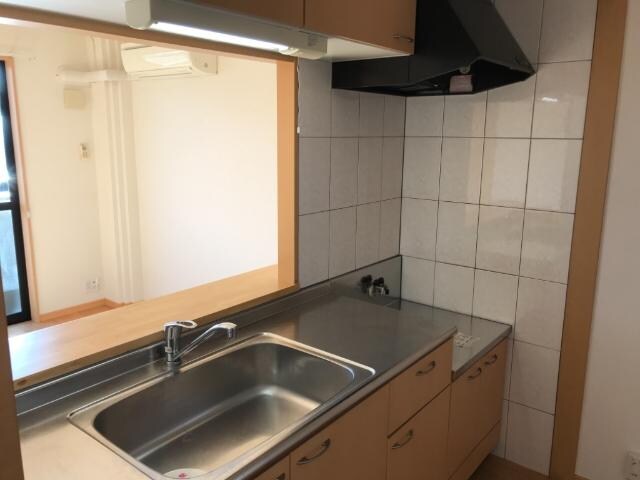 物件内観写真3　(キッチン)