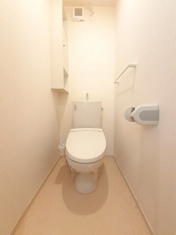 物件内観写真16　(落ち着いたトイレです)