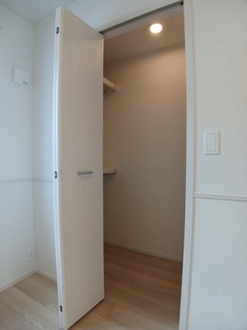物件内観写真14　(収納があります)