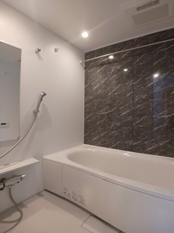 浴室(お風呂で日々の疲れを落としましょう)