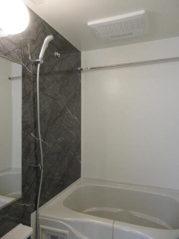 物件内観写真11　(お風呂です)