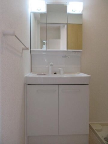 物件内観写真14　(脱衣スペースもあります)