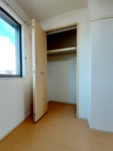 物件内観写真14　(ちょっとした収納スペースも充実しています)